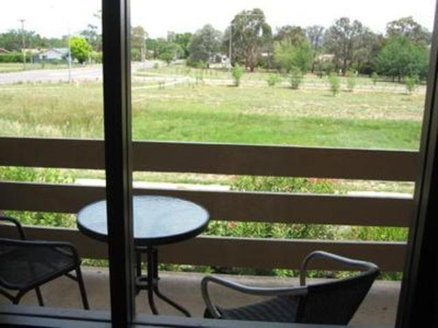 Red Cedars Motel Canberra Exterior photo